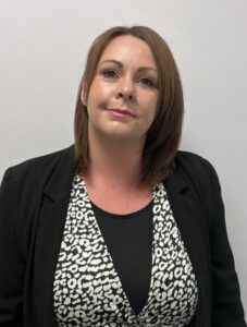 Angela Kemp 2 340x450